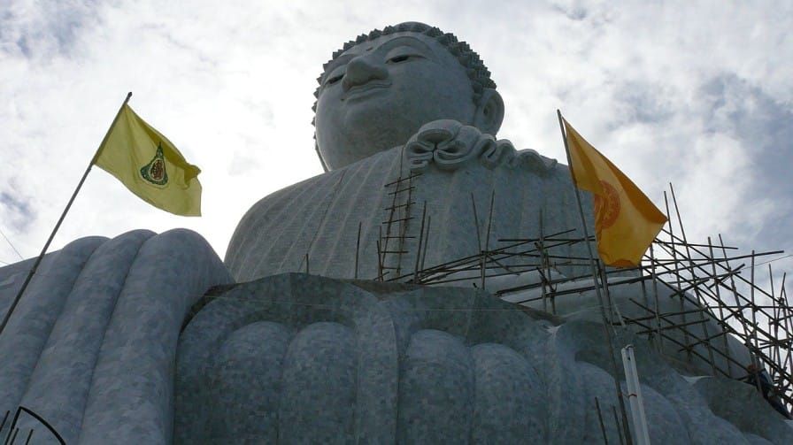 BEST PLACES TO STAY WHILE IN PHUKET old phuket travel monk rider
